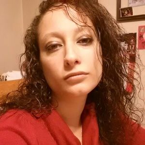 Meet your Posher, Leticia